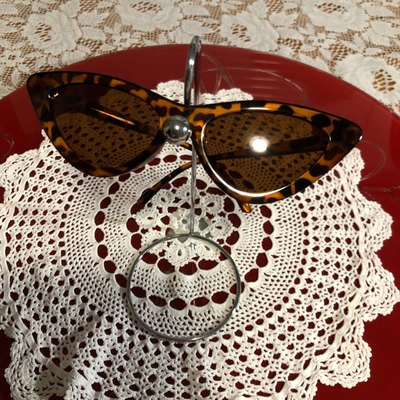 Trendy cats eye glasses in animal print - Picture 5 of 5